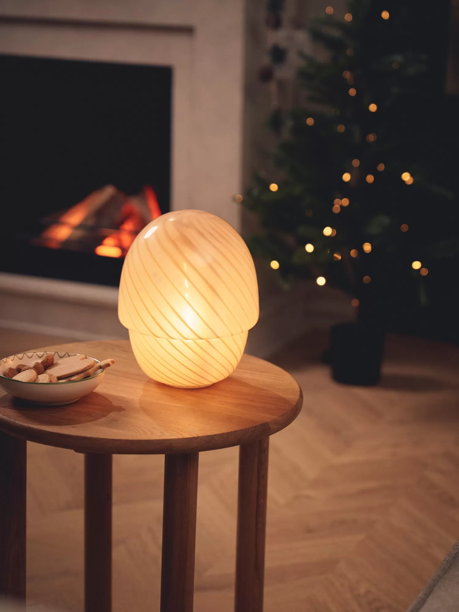 Bordlampe Med LED*Søstrene Grene Store